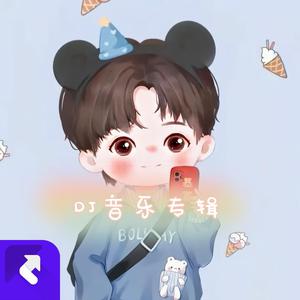 美女裸身照衣服裤子一件不剩
